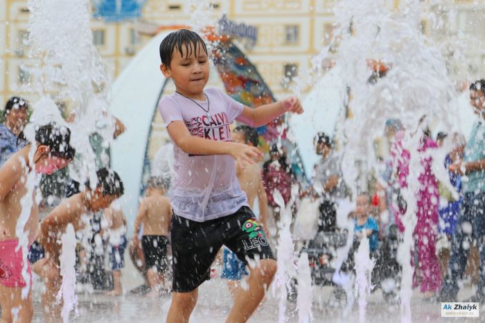 О сильной жаре в Атырау предупредили синоптики 