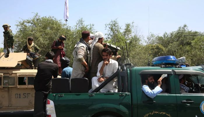 Талибы открыли огонь по митингующим в провинции Нангархар 