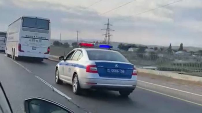 500 пассажиров застрявших поездов пересели на автобусы в Жамбылской области