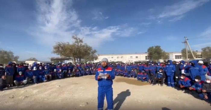 Бастующие работники в Жетыбае обратились к новому акиму Мангистау 