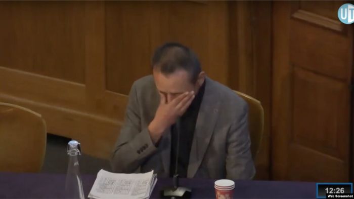 На слушаниях в Лондоне этнические казахи из Китая рассказали о пытках в синьцзянских «лагерях»