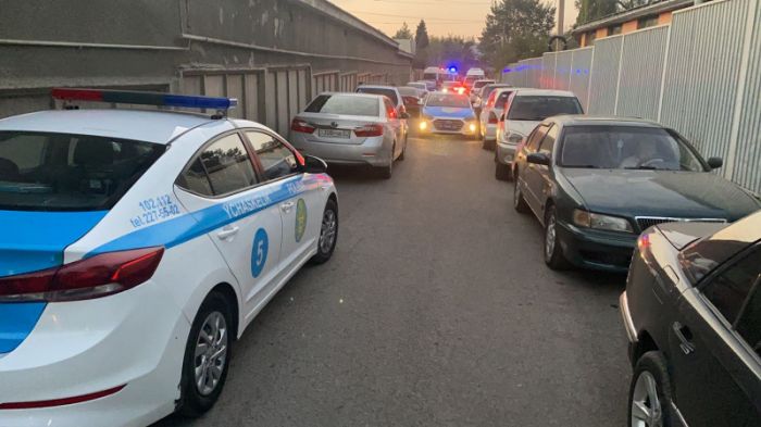 Стрельба в Алматы - погибли пять человек