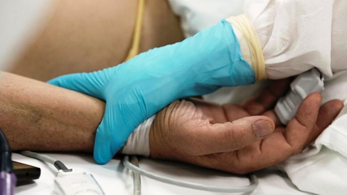 27 пациентов с COVID-19 находятся в тяжёлом состоянии в Атырауской области 