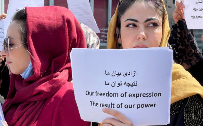 Ректор Кабульского университета запретил женщинам учиться в вузе 