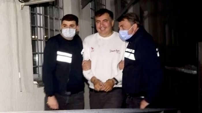 Саакашвили задержан и отправлен в тюрьму в Грузии, он объявил голодовку 