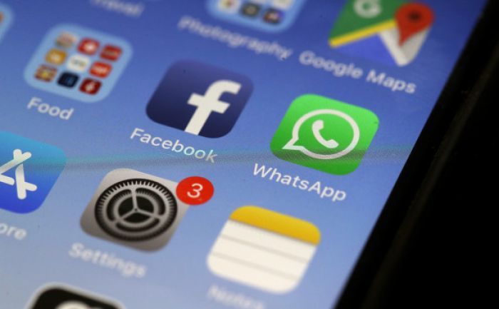 В работе Facebook, WhatsApp и Instagram произошел сбой 