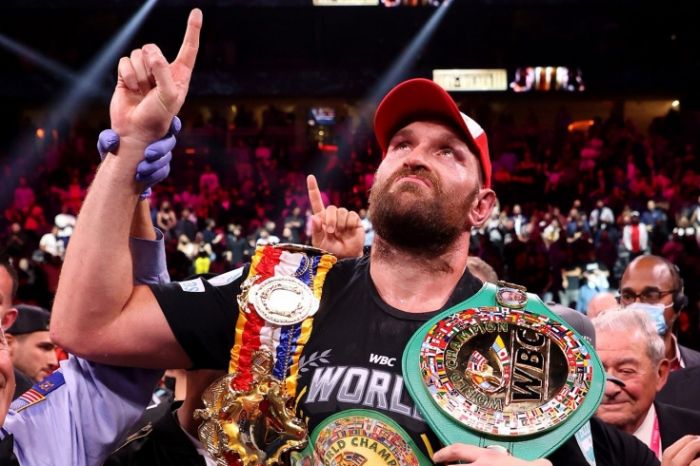 Фьюри нокаутировал Уайлдера и защитил титул чемпиона мира