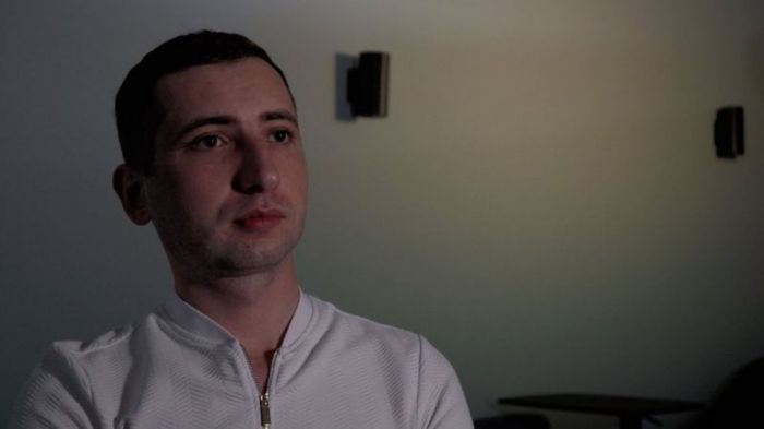 "Меня зовут Сергей Савельев, и я передал страшные кадры пыток заключенных". Интервью Би-би-си