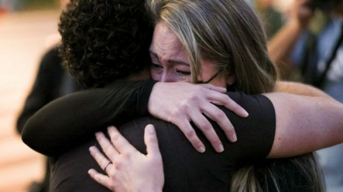 Алек Болдуин целился в камеру: обнародованы показания по делу об убийстве на съемках 