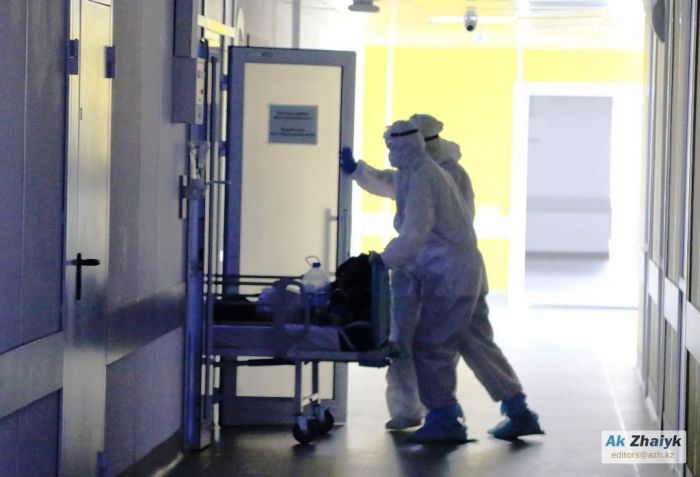 14 пациентов с COVID-19 находятся в тяжёлом состоянии в Атырауской области 