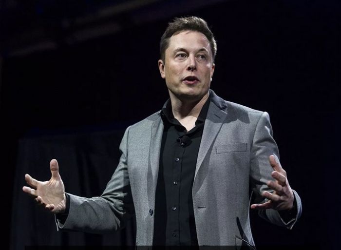 Маск готов продать акции Tesla, чтобы спасти человечество от голода 