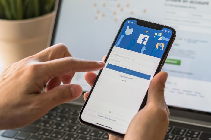 МИОР РК и Facebook договорились тесно сотрудничать по вопросам вредного контента