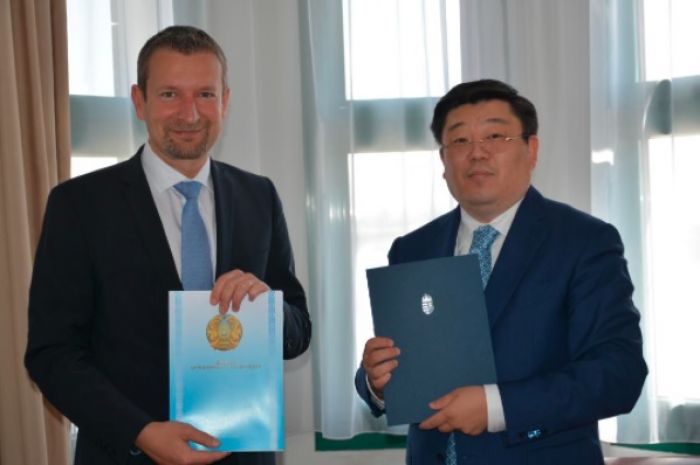 Будапешт решил признать киргизские паспорта о вакцинации