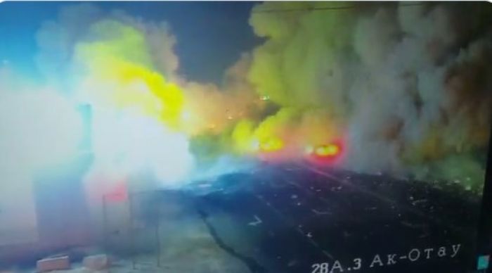 Появилось видео момента взрыва в Актау 