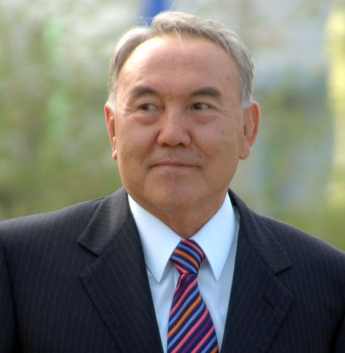 Назарбаев подписал закон о праздновании Дня первого президента