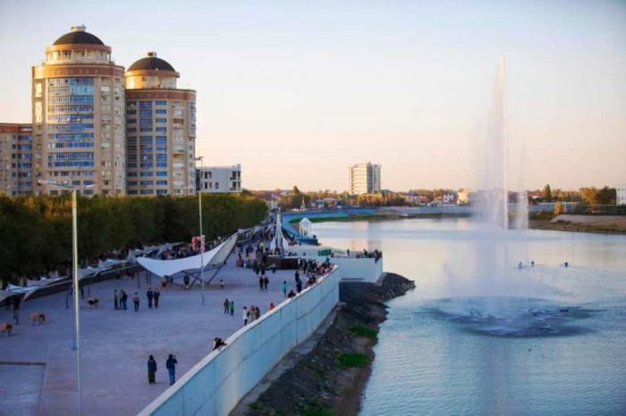 Фонтан отключали для предотвращения скопления людей