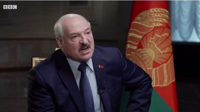 "Вырежем всех мерзавцев, которых вы финансировали": Лукашенко в интервью Би-би-си 