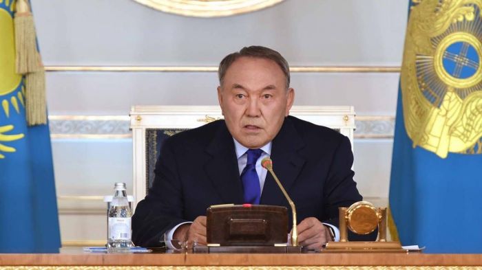 Назарбаев передаст полномочия председателя Nur Otan Токаеву