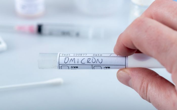 Минздрав выясняет, есть ли в Казахстане штамм коронавируса "омикрон" 
