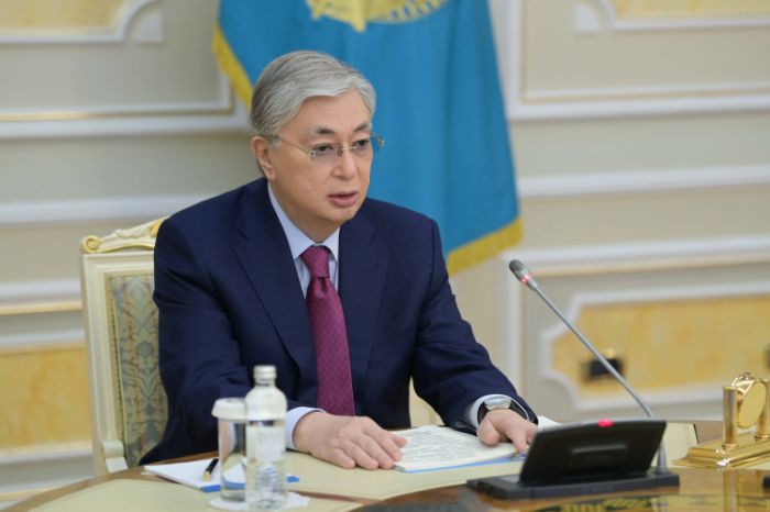 Токаев: Правительству следует проработать дополнительные меры стимулирования занятости 