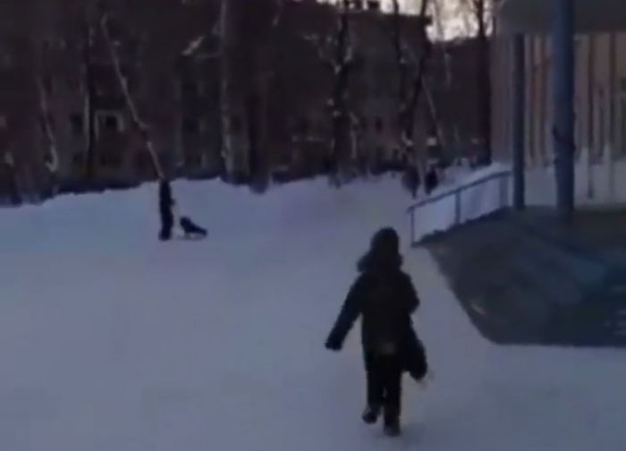 «Стой, Дед Мороз!». Министр поздравил бежавшего за санями мальчика 