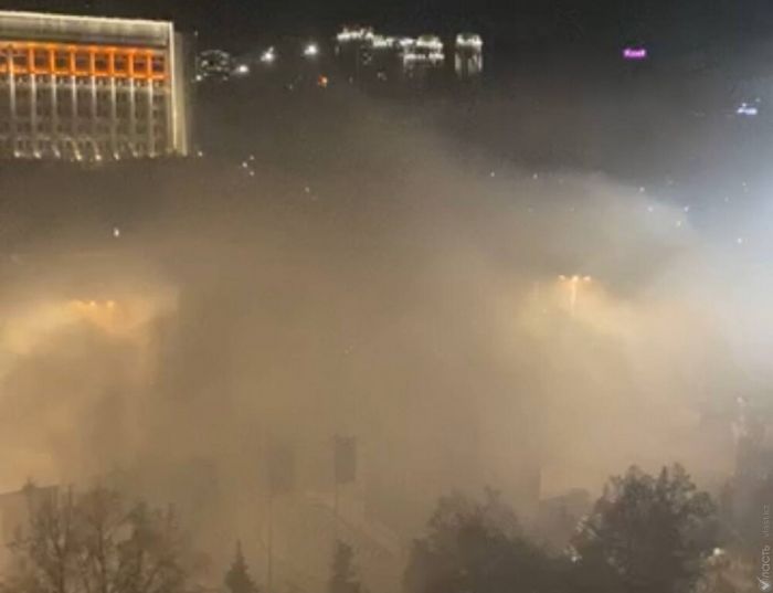 Силовики применили в отношении протестующих в Алматы светошумовые гранаты 