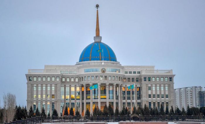 Токаев ввел режим ЧП в Алматы и Мангистауской области 