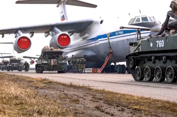 Миротворческие силы ОДКБ не останутся в Казахстане, заверил Токаев