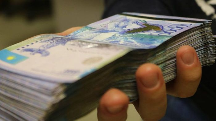 Токаев: Высок риск вывода капитала отдельных финансовых промышленных групп за рубеж 