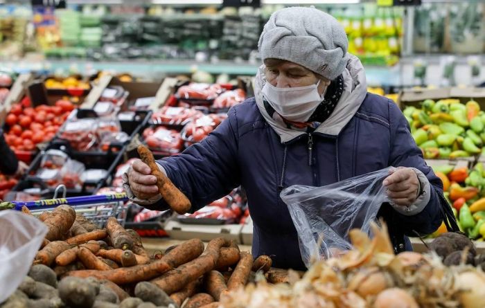 В Атырау 9000 тонн социально значимых продуктов питания 