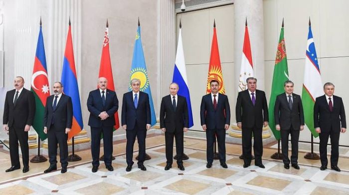 Протокольные странности на саммите в Санкт-Петербурге 