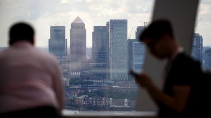 Президент сравнил узбекских и казахстанских олигархов 