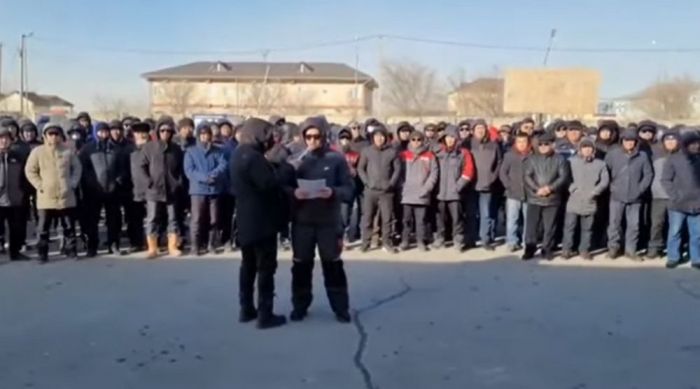 Сотрудники ТОО «Бургылау» в Жанаозене заявили о приостановке работы 