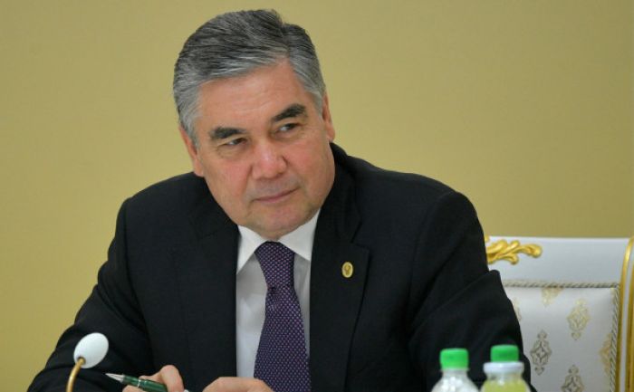 Президент Туркменистана заявил о решении дать дорогу молодым 