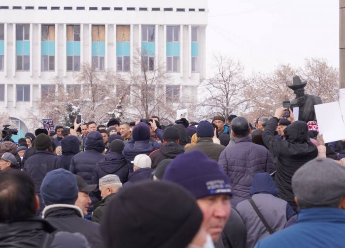 Траурный митинг памяти жертв январских событий начался в Алматы 