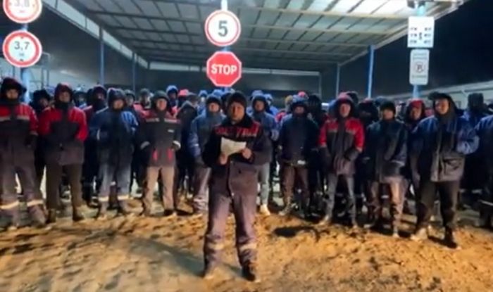 Нефтяники на месторождении Каламкас намерены приостановить работу 