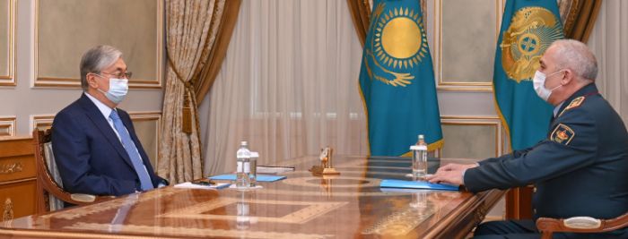 Президент Токаев принял министра обороны 