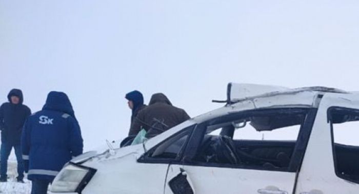 Пассажир "Тойоты" погиб в аварии на автодороге Уральск - Атырау 