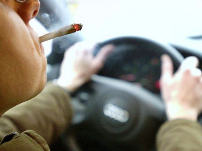 «Покурил» за рулём