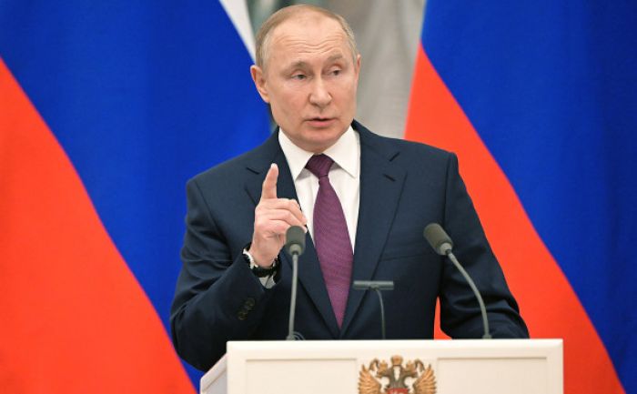 Путин сообщил, что сегодня решит вопрос о признании ДНР и ЛНР 