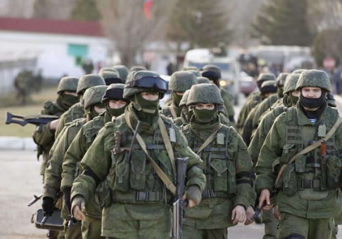 ​Путин поручил российским военным обеспечить поддержание мира в ДНР и ЛНР
