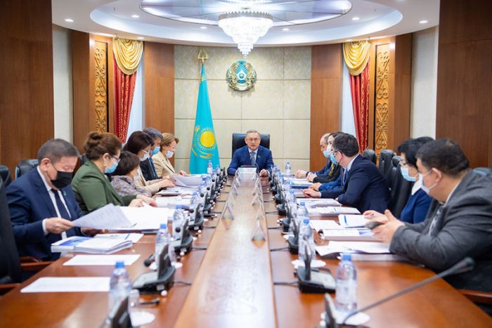 Вопросы борьбы с безработицей обсудили в Сенате