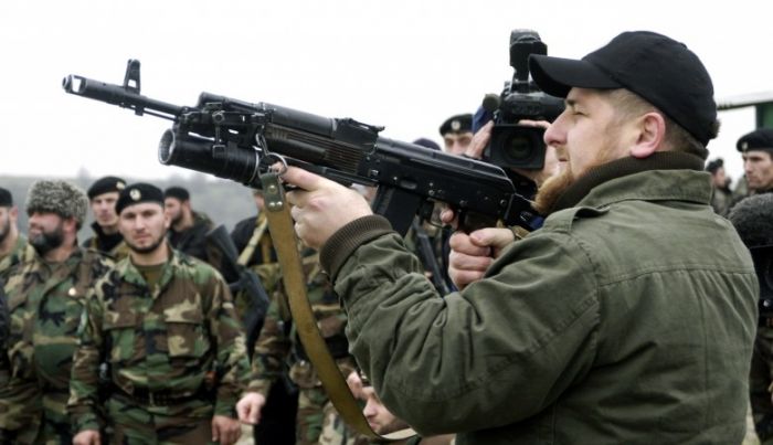 ​Кадыров собрал армию для отправки в Украину и потребовал от Зеленского извинений 