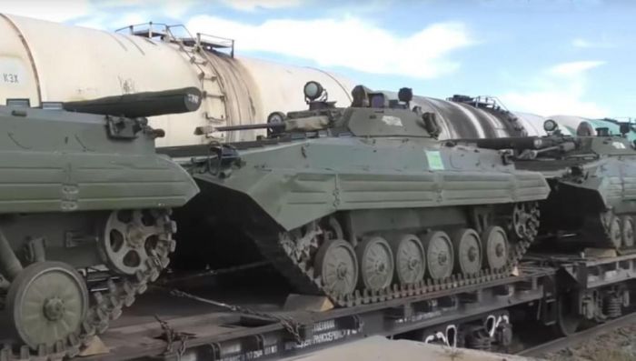 «Передвижение военной техники». Минобороны РК опровергло информацию об отправке войск в Украину 