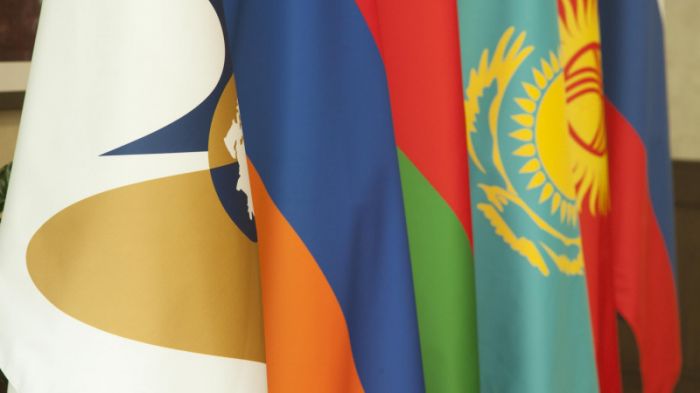 Информацию о "единой валюте" ЕАЭС и Китая прокомментировал глава Минфина