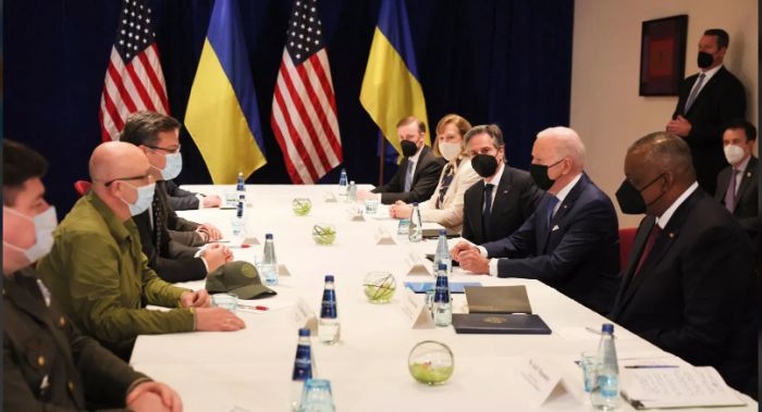 Байден встретился в Польше с руководством Украины 