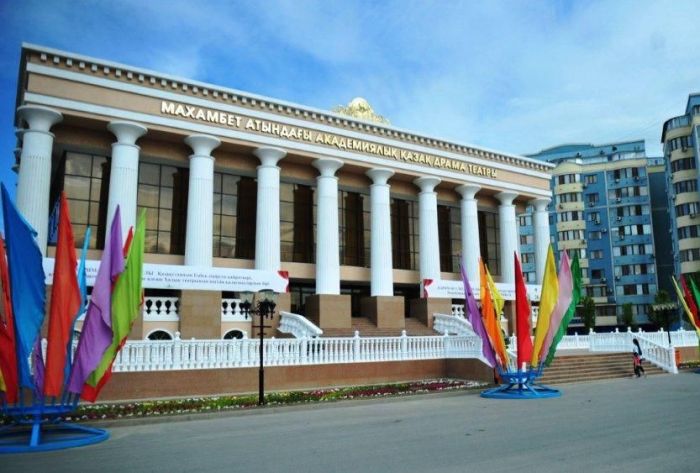 Драмтеатр готовит спектакль, посвящённый Хиуаз Доспановой 