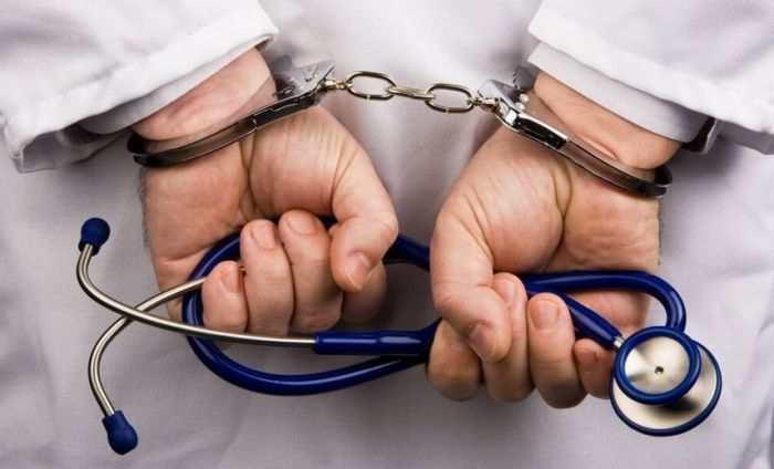 В Курмангазы судят двух медиков райбольницы 