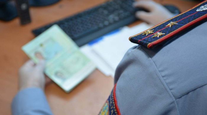 Начальник миграционной службы ДП Атырауской области задержан за подстрекательство к взятке