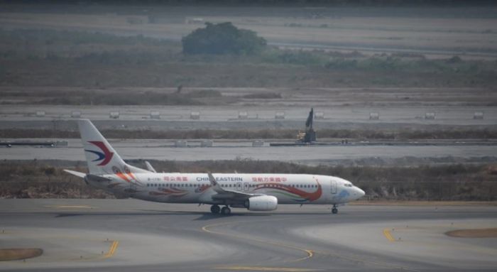 Разбившийся в Китае Boeing 737 намеренно направили в землю 